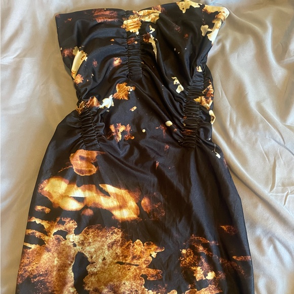 KNWLS black and gold fitted mini dress - Picture 2 of 5